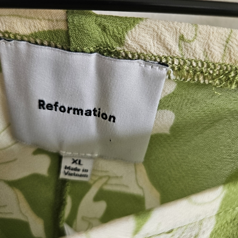 Reformation Green Floral Gale Sheer Mid Rise Bias Pant In Lovebird - Picture 12 of 14